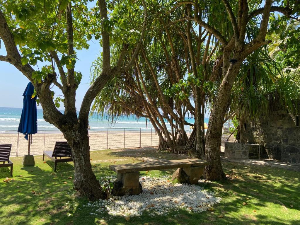 Solas Surf Ahangama Exterior foto